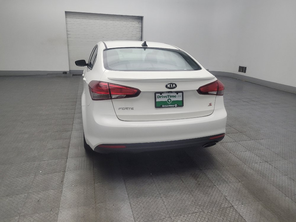 Used 2017 Kia Forte S FWD image 6
