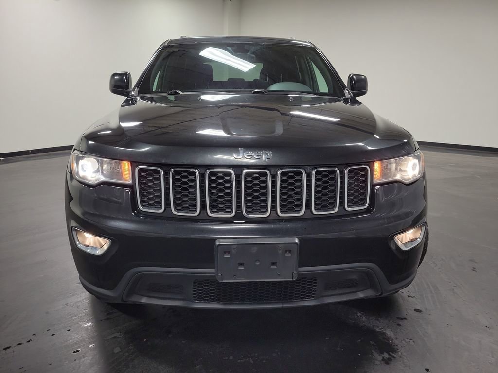 Used 2017 Jeep Grand Cherokee Laredo w/ Quick Order Package 23E image 2