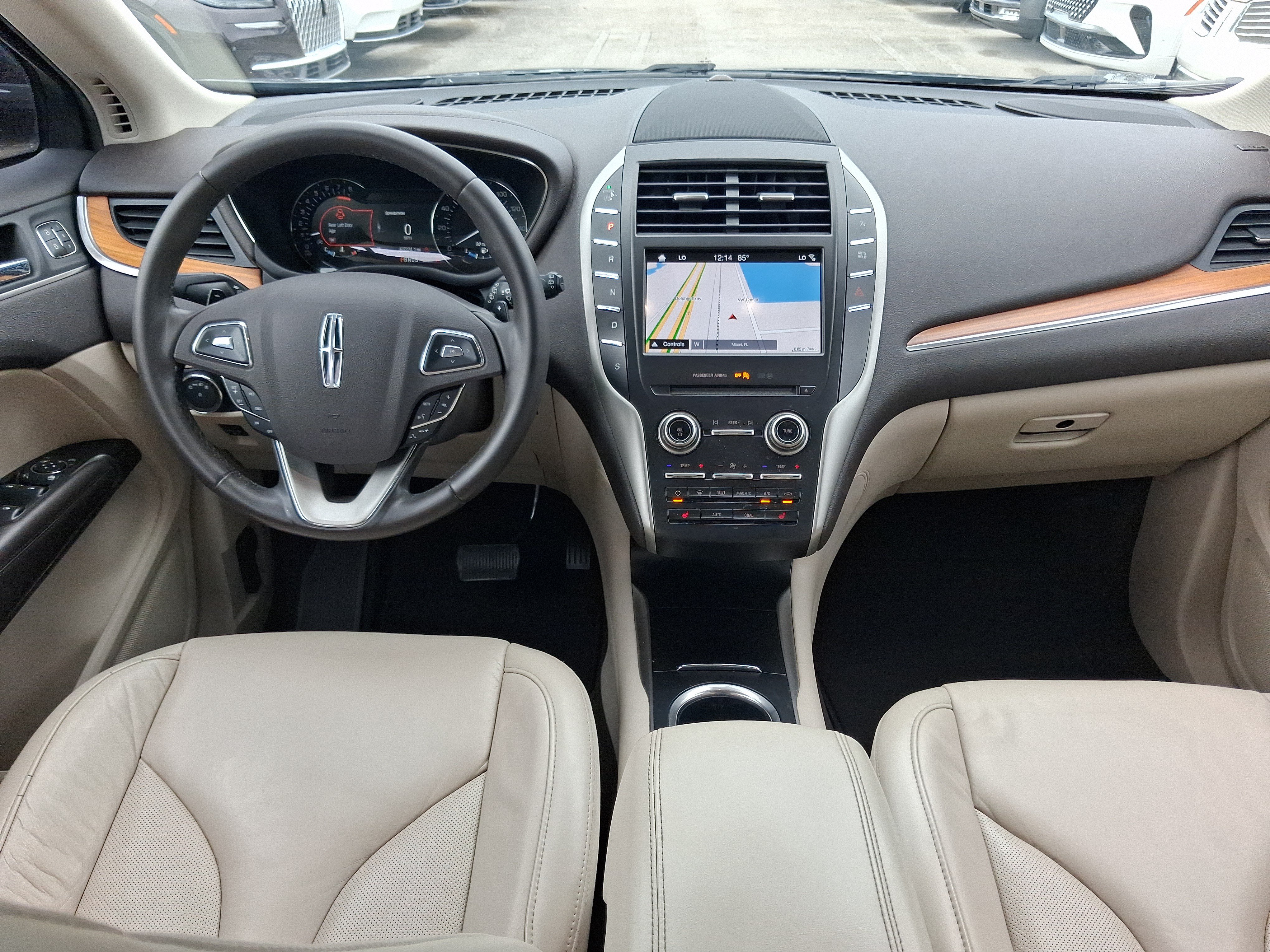 Used 2019 Lincoln MKC Select w/ Select Plus Package FWD image 9