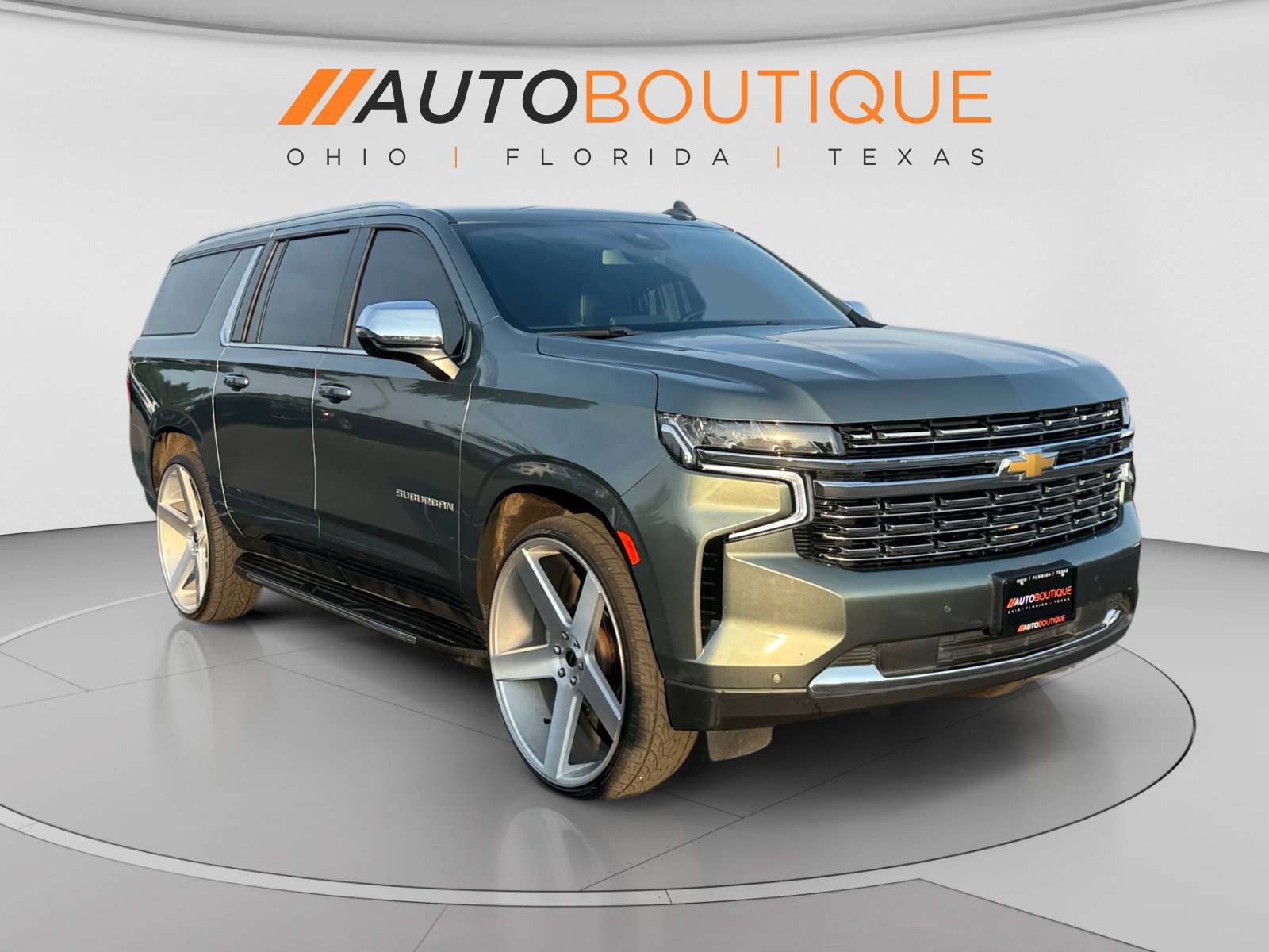 Used 2023 Chevrolet Suburban Premier AWD/4WD image 7