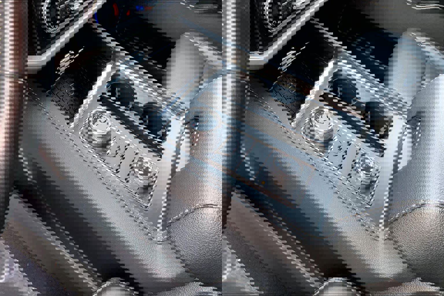 Used 2024 Ford Expedition XLT image 15