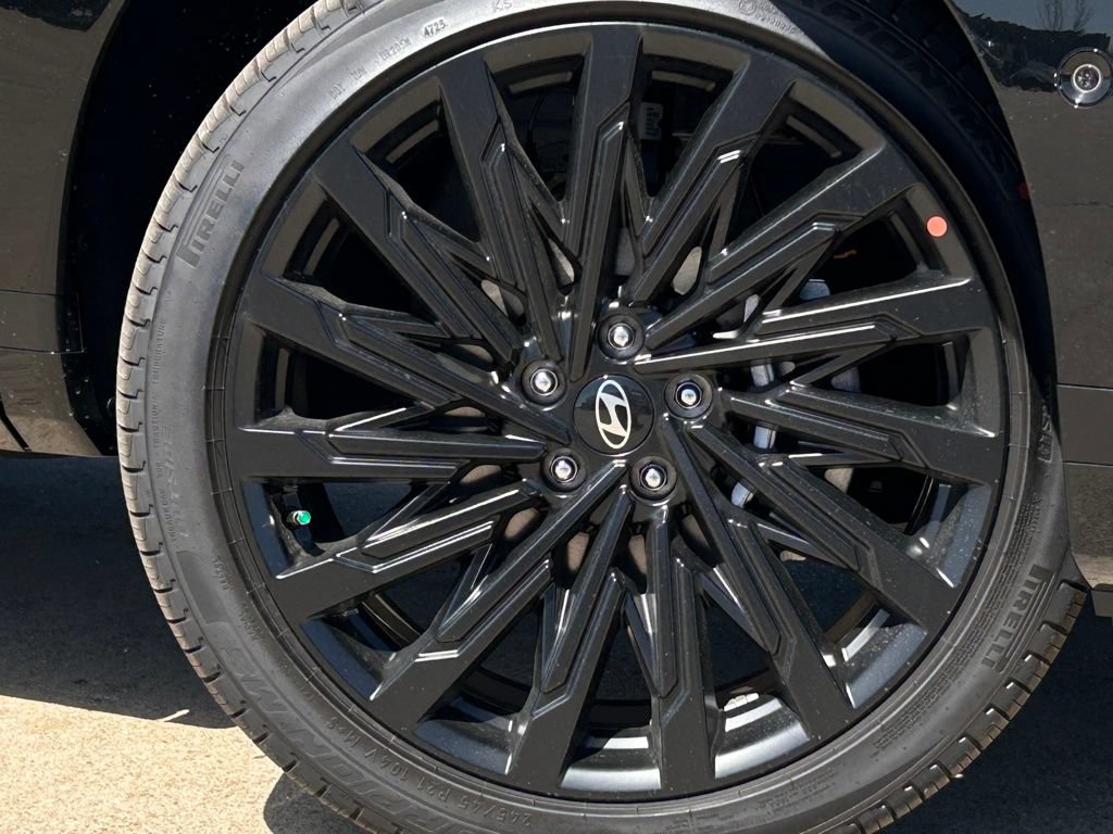 New 2026 Hyundai Santa Fe Calligraphy FWD image 11