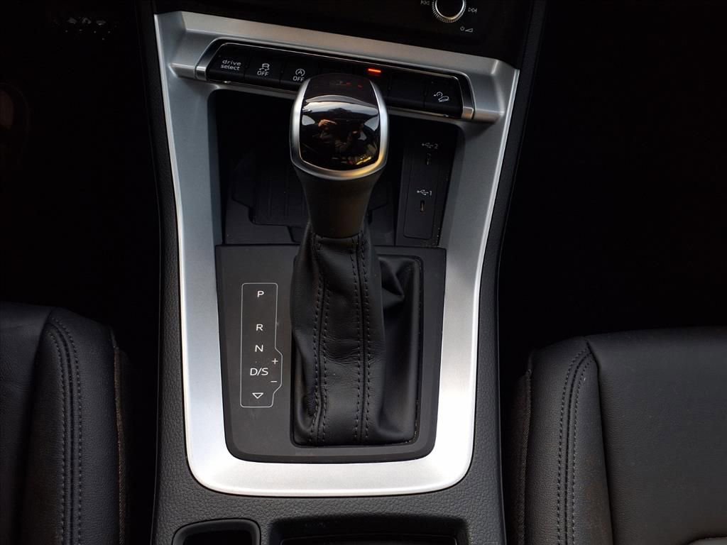 Used 2023 Audi Q3 2.0T Premium Plus image 18