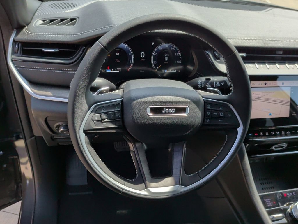 New 2026 Jeep Grand Cherokee Limited AWD/4WD image 18
