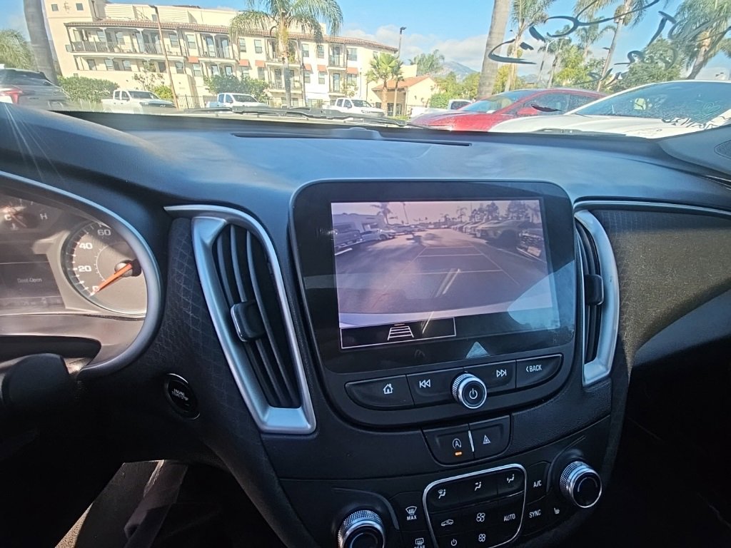 Used 2022 Chevrolet Malibu LT image 11