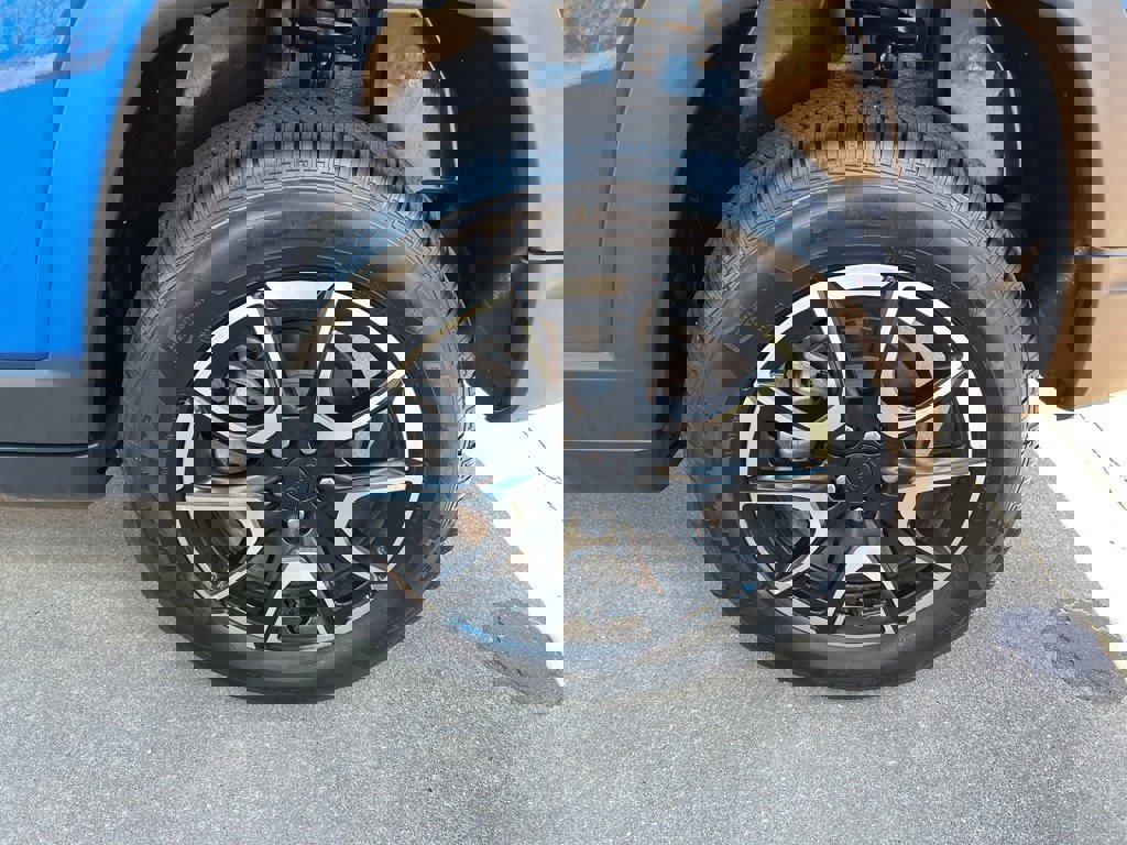 Used 2024 Jeep Compass Trailhawk w/ Trailhawk Convenience Group image 9