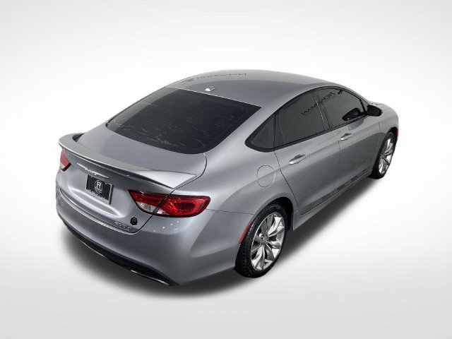 Used 2015 Chrysler 200 S w/ Comfort Group FWD image 39