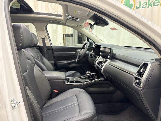 Certified 2022 Kia Sorento SX image 35