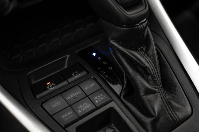 Used 2022 Toyota RAV4 XLE AWD/4WD image 21