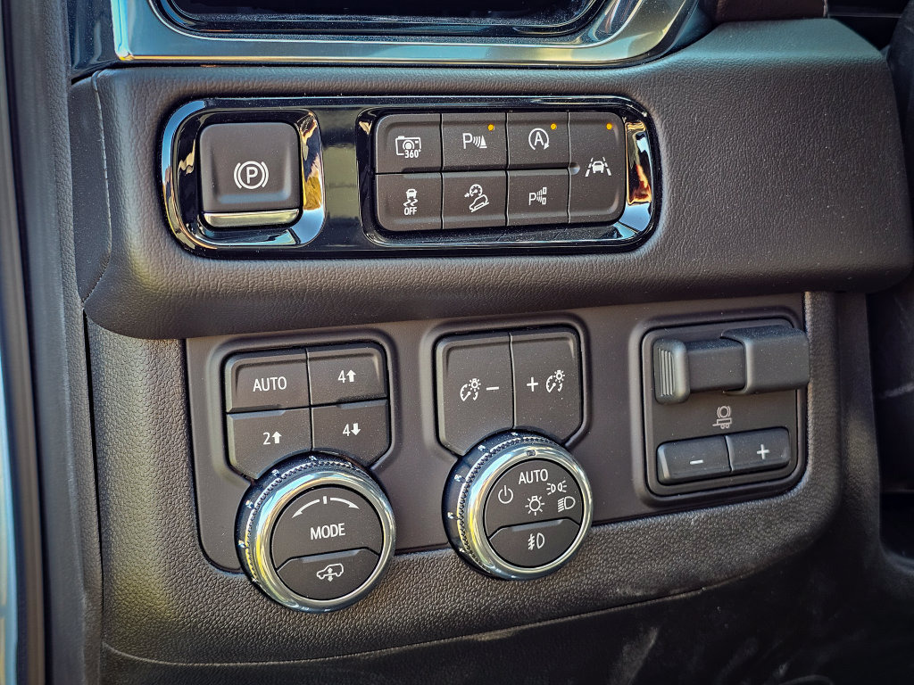 New 2027 GMC Yukon Denali w/ Denali Reserve Package AWD/4WD image 15