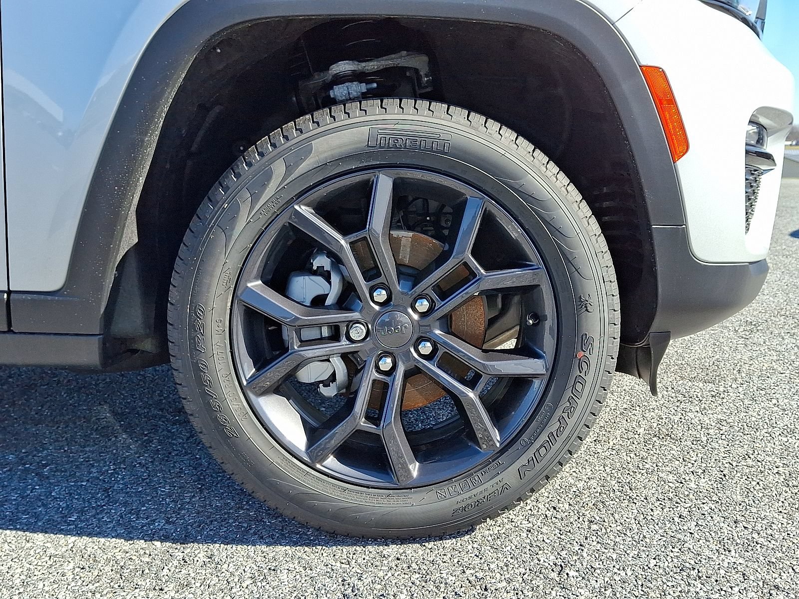 New 2025 Jeep Grand Cherokee Limited AWD/4WD image 5