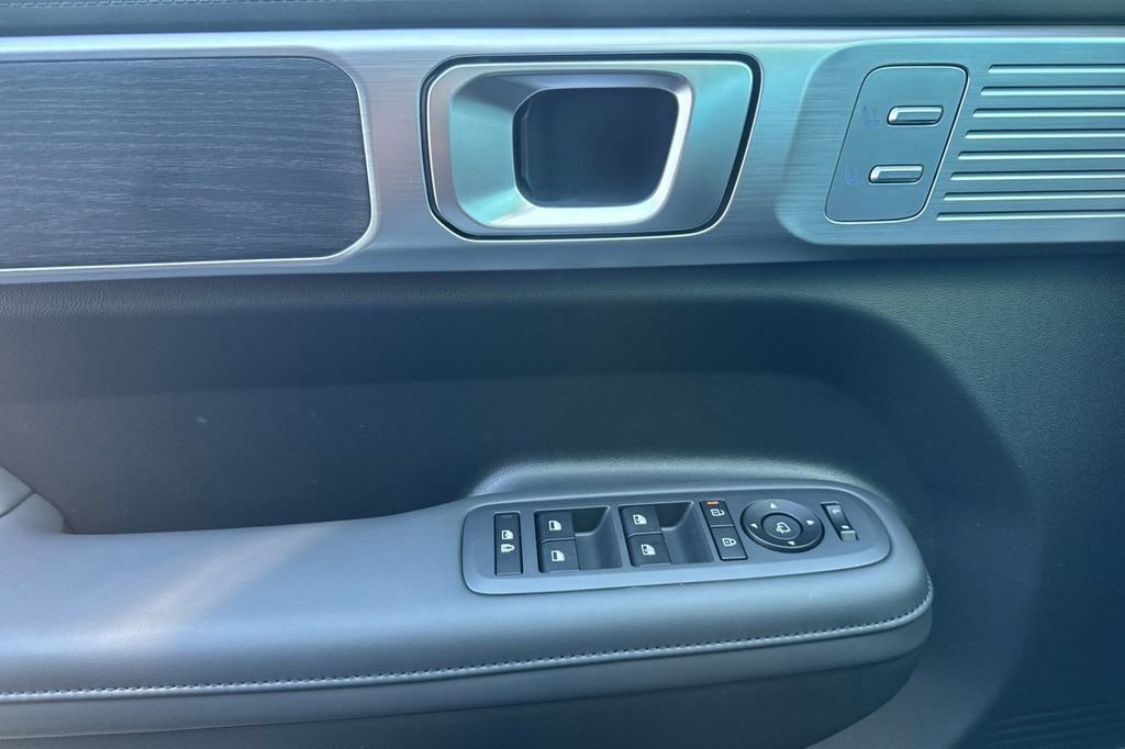 New 2026 Hyundai Santa Fe Limited AWD/4WD image 11