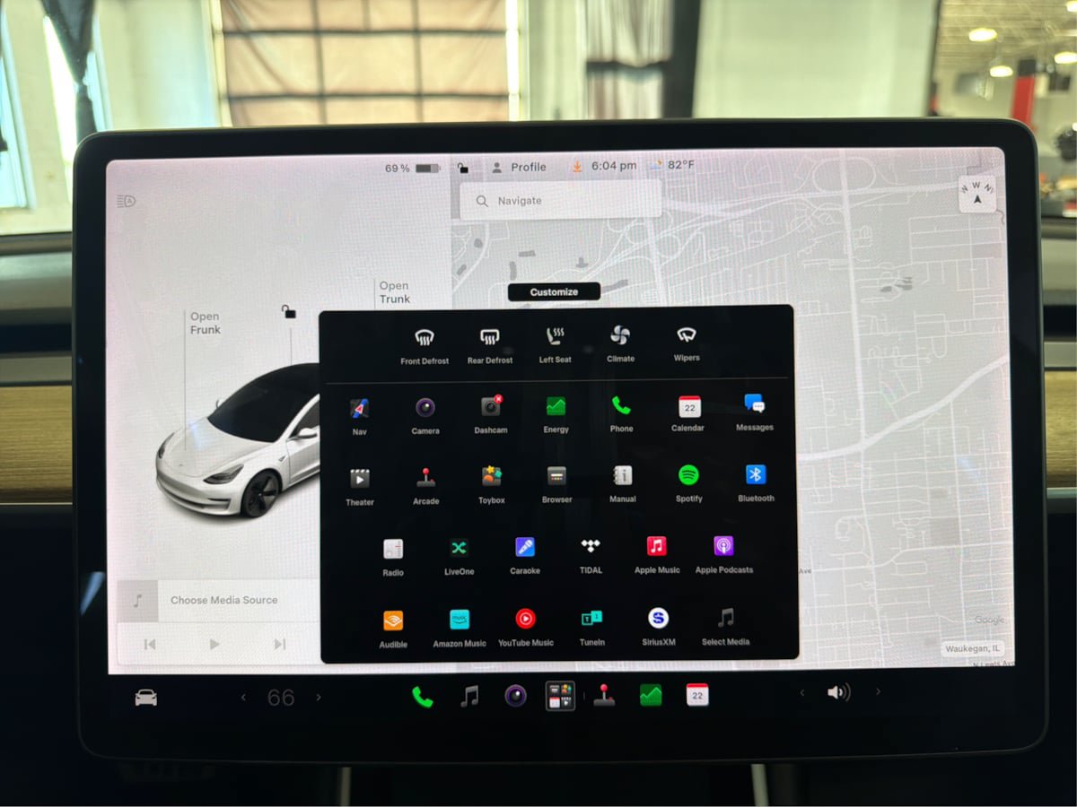 Used 2020 Tesla Model 3 Standard Range Plus RWD image 17