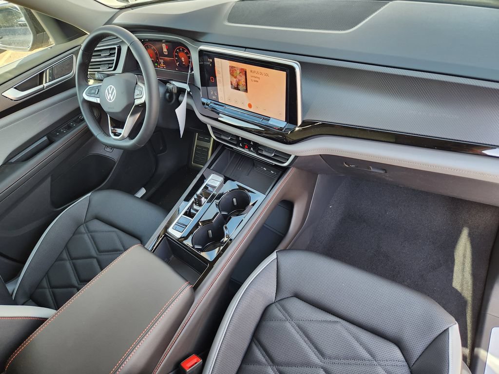 New 2026 Volkswagen Atlas Peak Edition AWD/4WD image 16