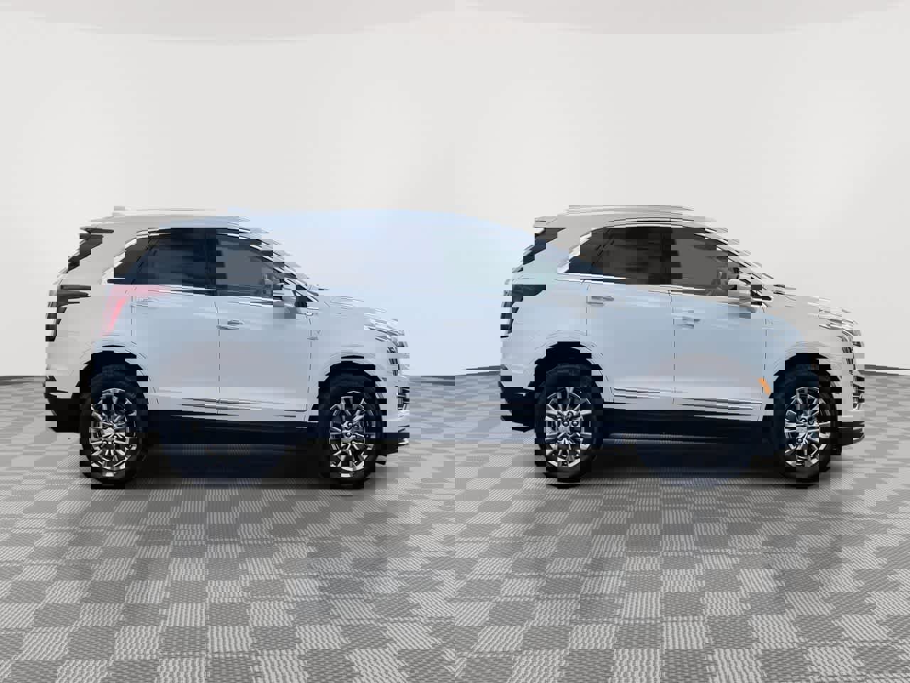 Certified 2023 Cadillac XT5 Premium Luxury w/ LPO, Floor Liner Package image 9