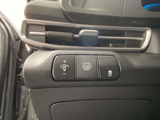 Certified 2025 Hyundai Elantra Blue image 21