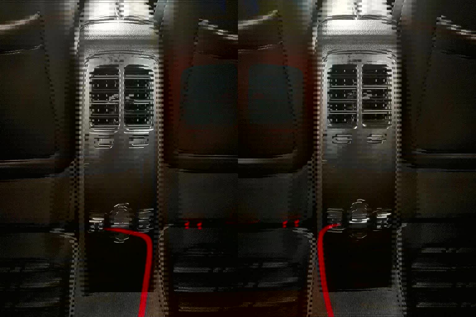 Used 2012 Lincoln MKS image 33