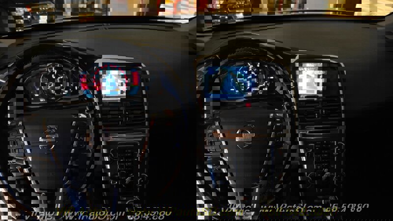 Used 2014 Volvo XC60 T6 image 8