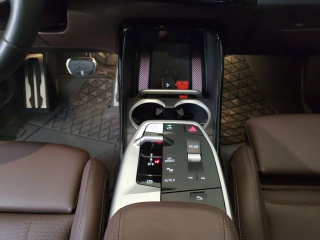 Used 2025 BMW X2 M35i w/ Premium Package image 21