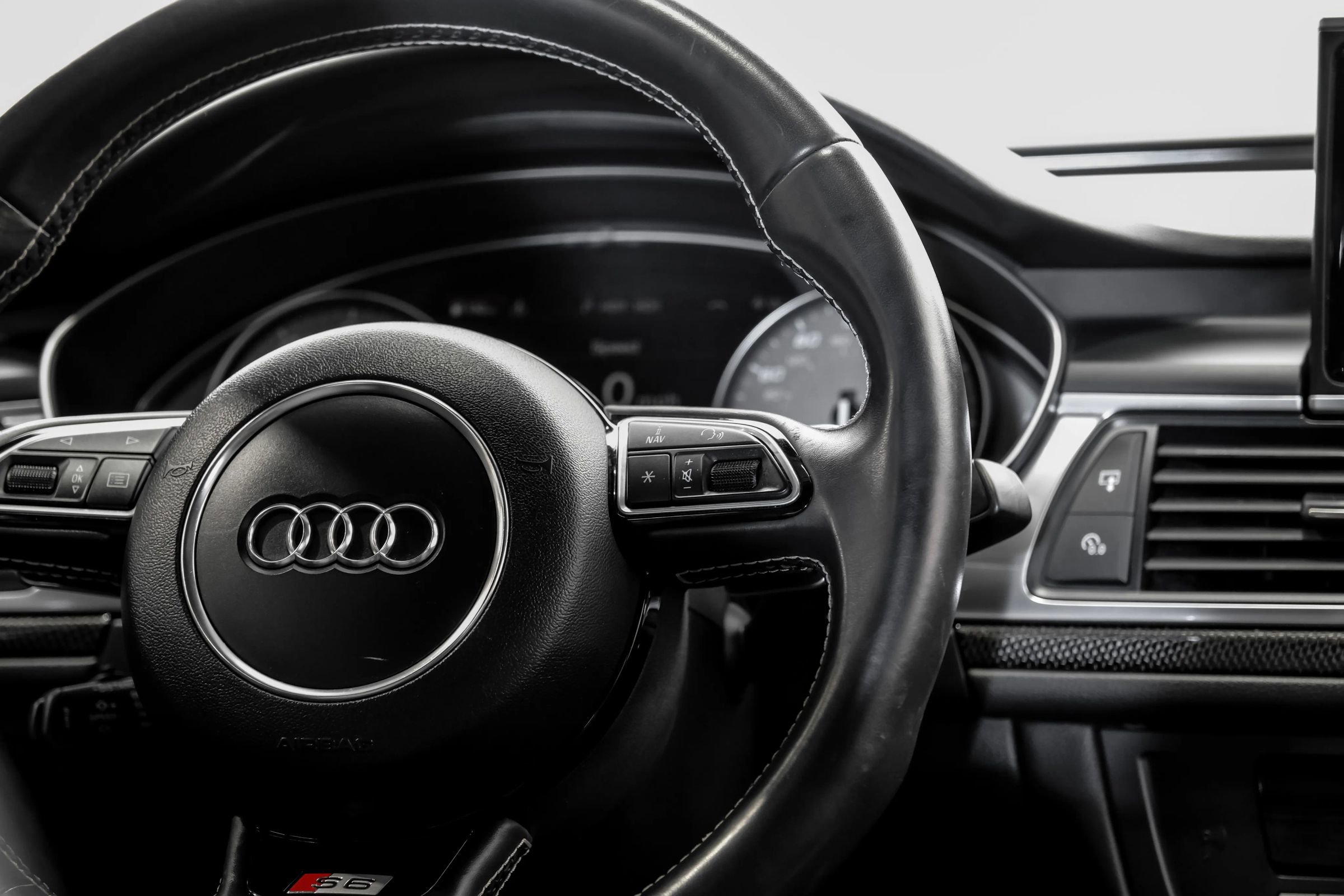 Used 2018 Audi S6 Premium Plus w/ S Sport Package AWD/4WD image 21