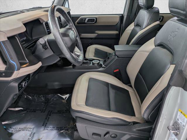Used 2023 Ford Bronco Wildtrak image 16