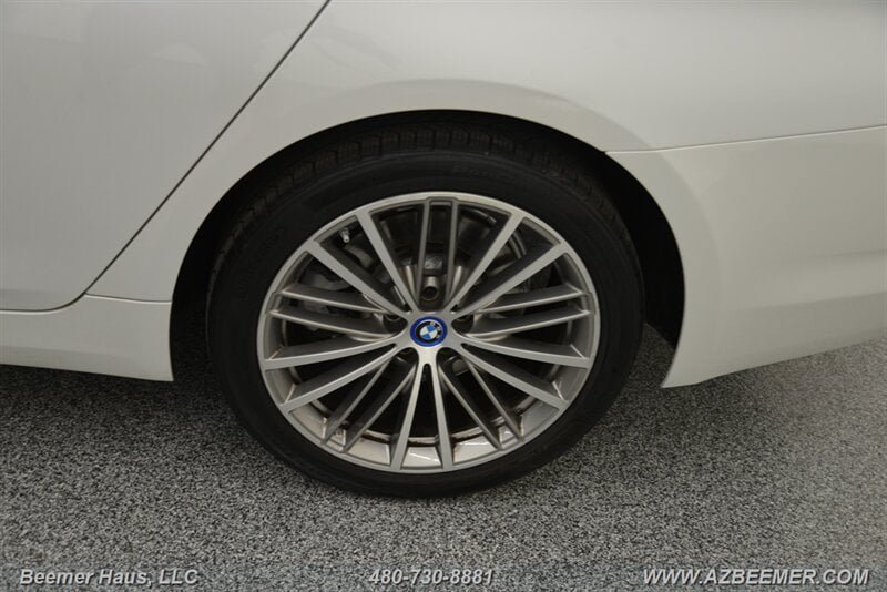 Used 2018 BMW 530e RWD image 51