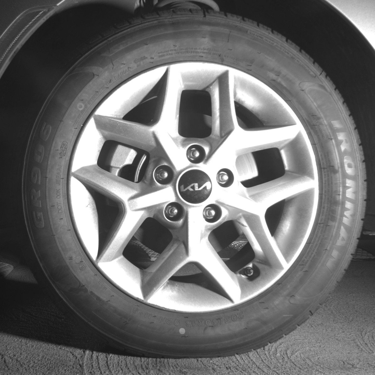 Used 2025 Kia Soul LX w/ LX Technology Package FWD image 12