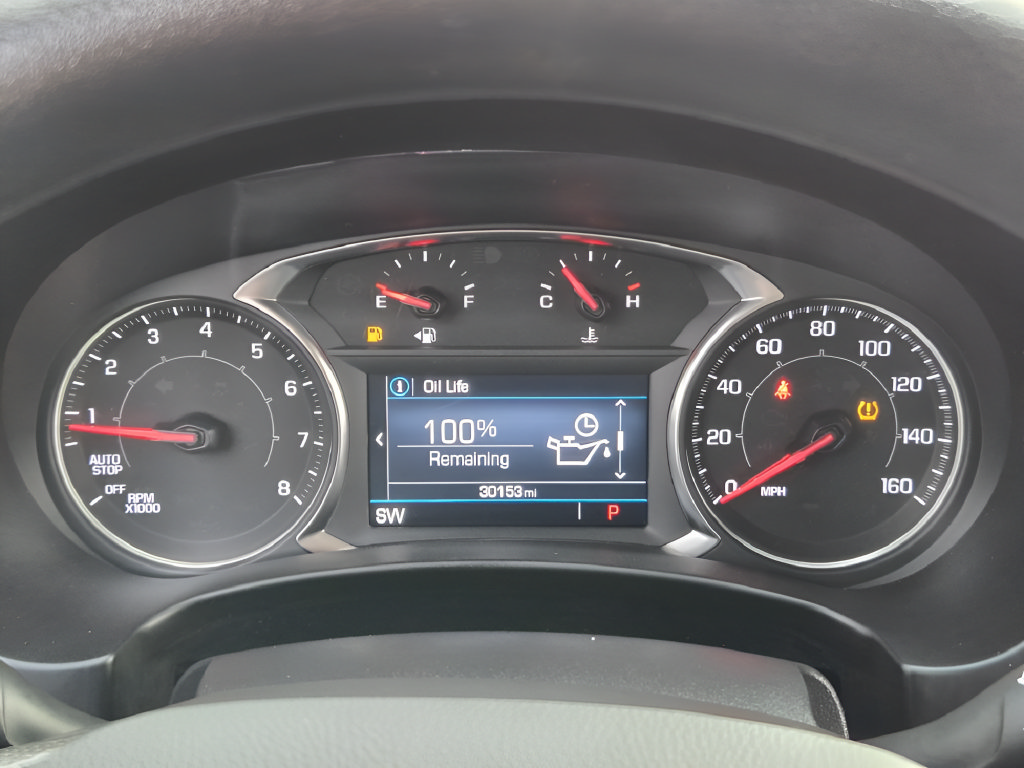 Used 2024 GMC Terrain SLE w/ Driver Convenience Package FWD image 14