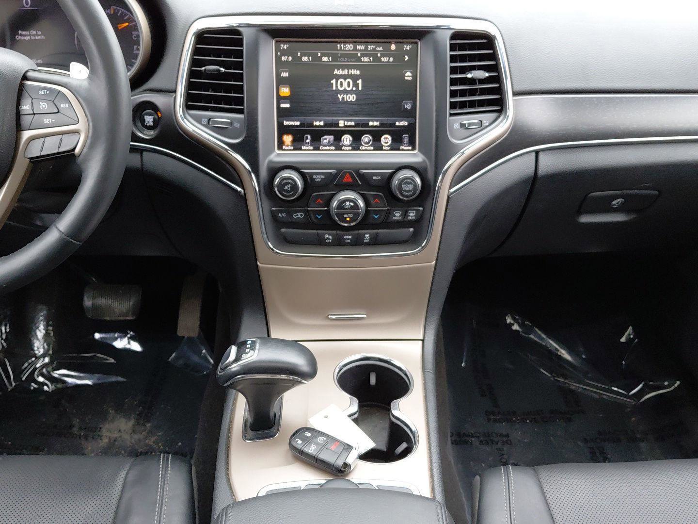 Used 2015 Jeep Grand Cherokee Limited w/ Luxury Group II image 39