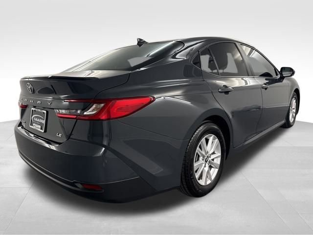Used 2025 Toyota Camry LE image 8