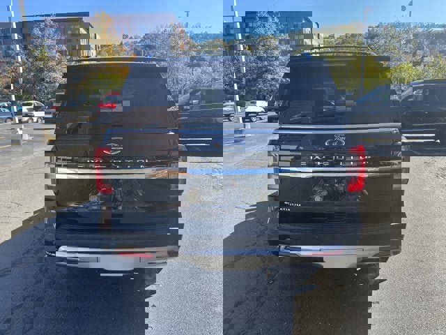 Used 2022 Ford Expedition Platinum image 6