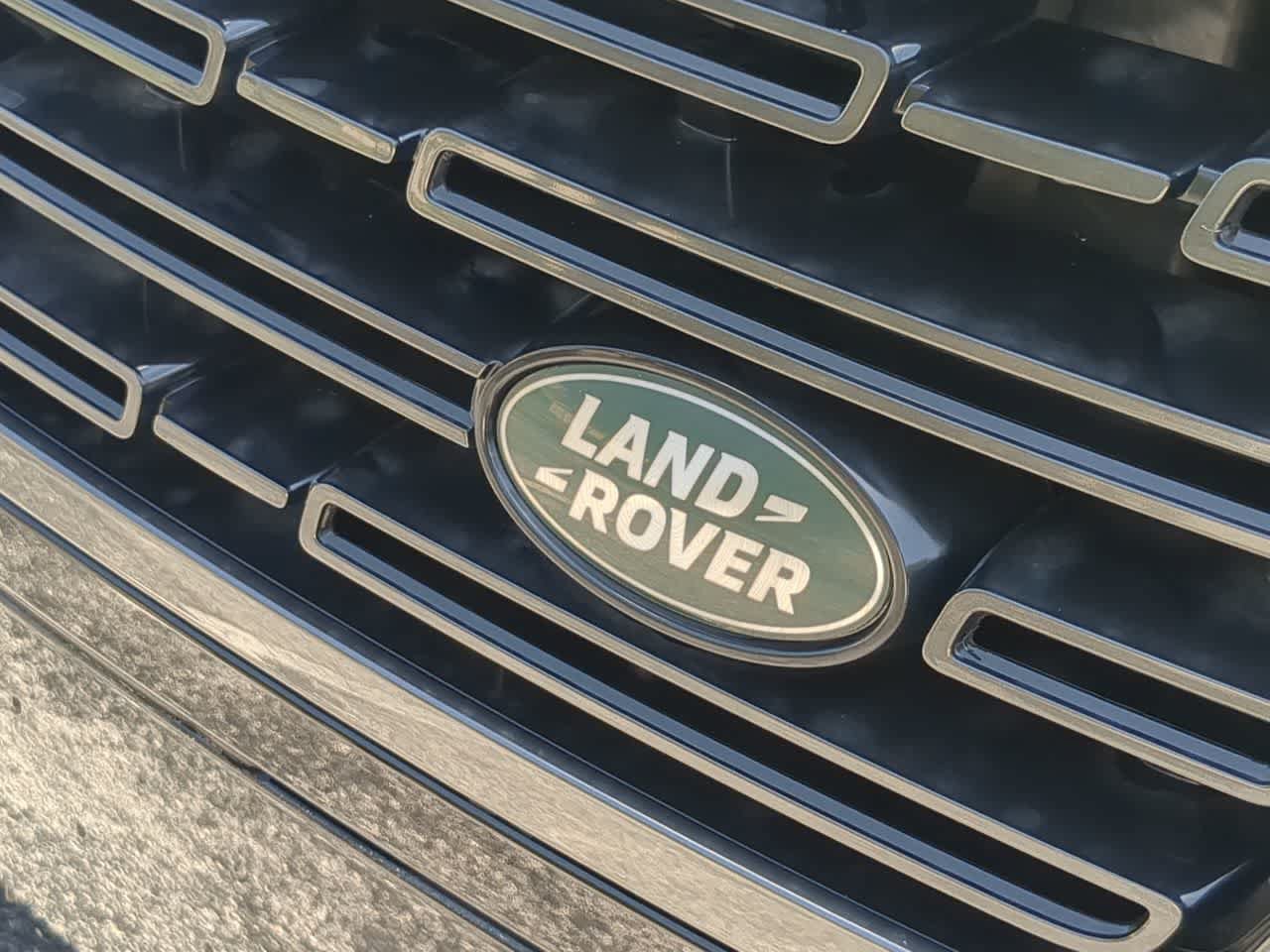 New 2026 Land Rover Range Rover Long Wheelbase SE AWD/4WD image 11