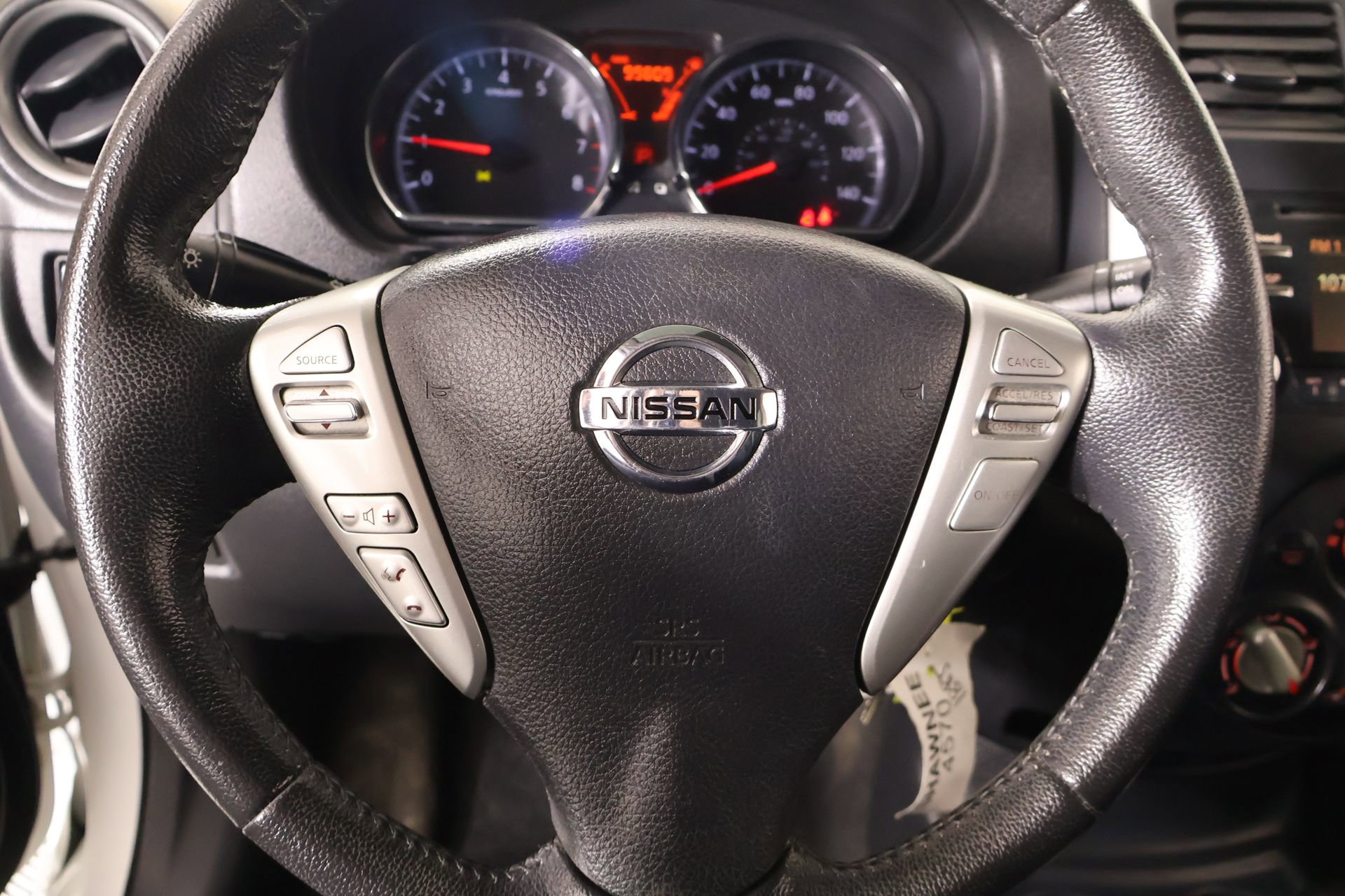 Used 2014 Nissan Versa Note SV w/ Sport Value Package FWD image 3