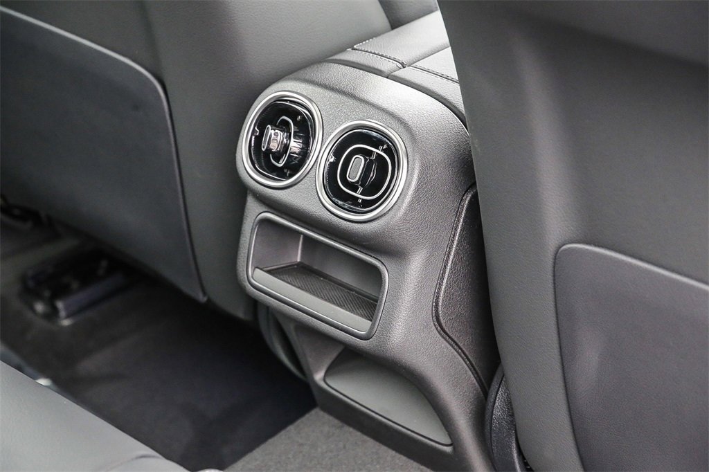 Used 2024 Mercedes-Benz GLC 43 AMG 4MATIC image 23