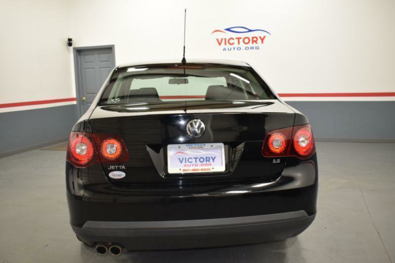Used 2009 Volkswagen Jetta S FWD image 4