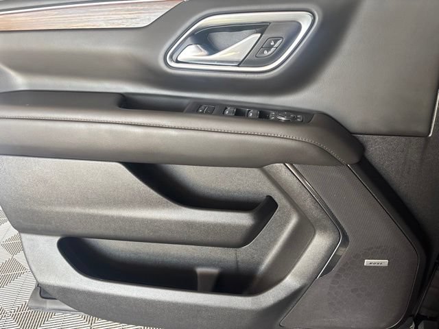 Used 2024 Chevrolet Tahoe High Country w/ Advanced Technology Package AWD/4WD image 14