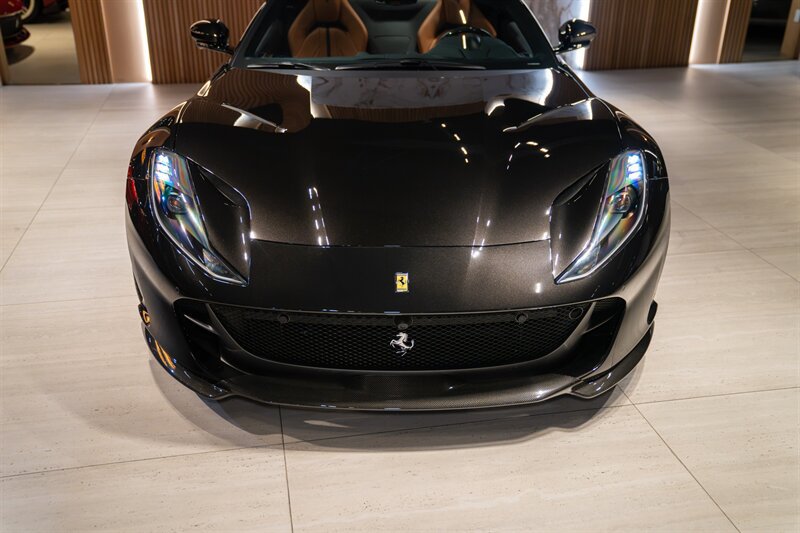Used 2021 Ferrari 812 GTS RWD image 10
