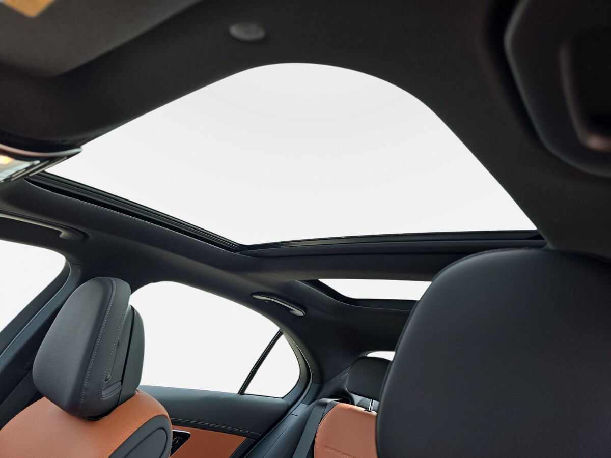 New 2026 Mercedes-Benz C 300 4MATIC Sedan image 28