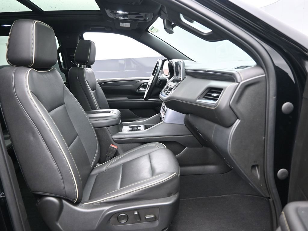 Used 2023 GMC Yukon XL SLT image 27