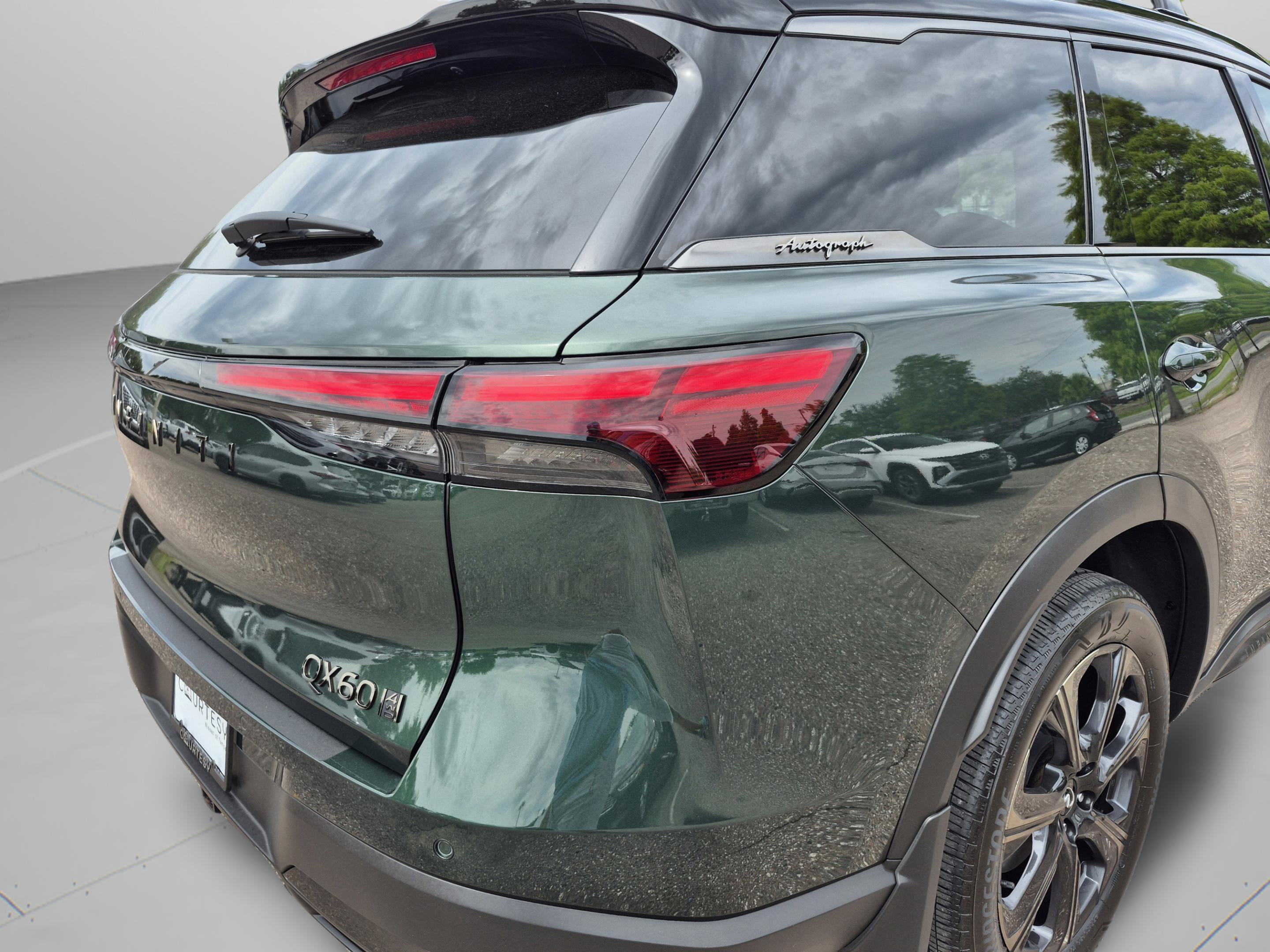Used 2026 INFINITI QX60 Autograph w/ Dark Cargo Package AWD/4WD image 40
