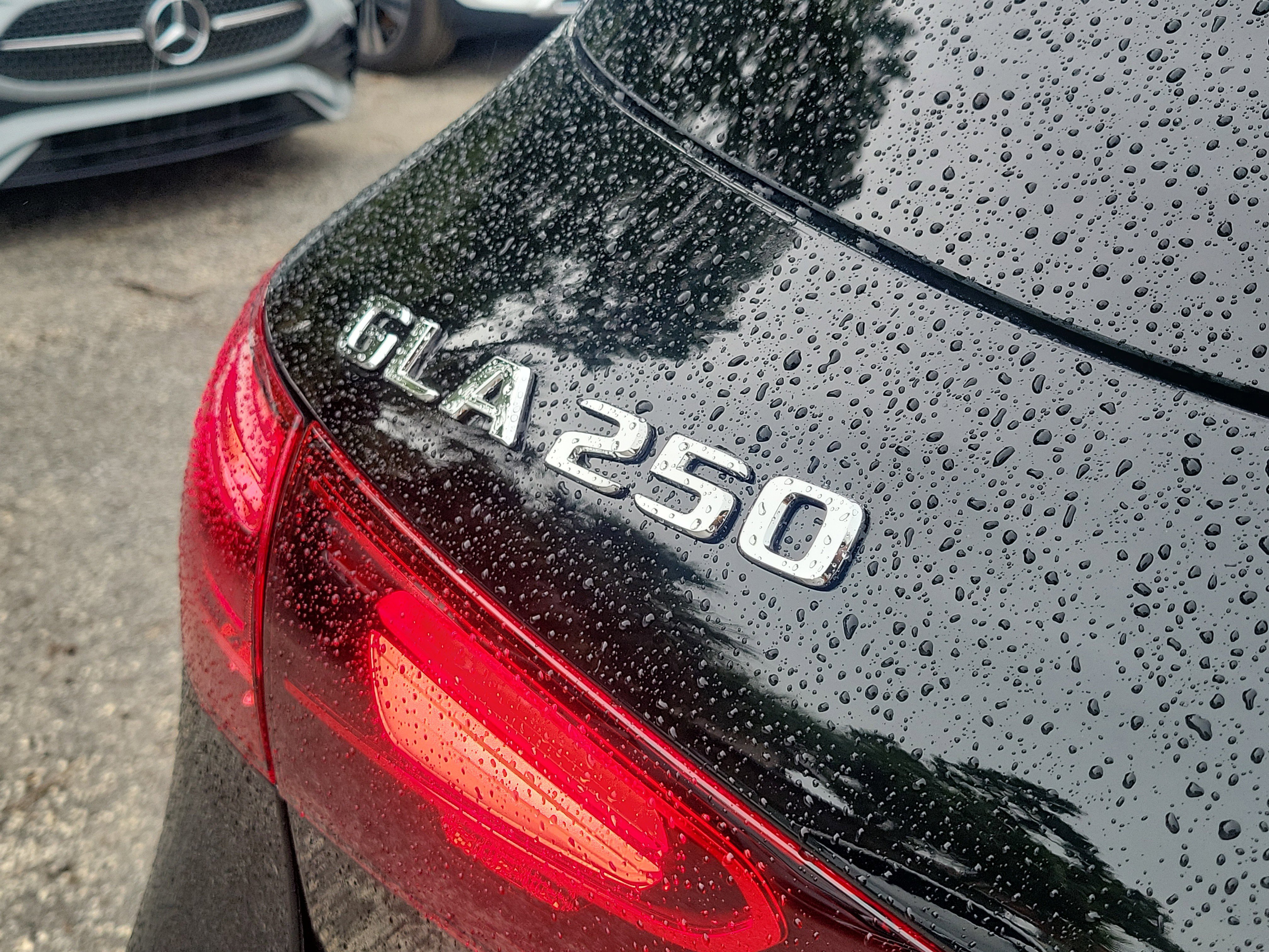 Certified 2025 Mercedes-Benz GLA 250 image 5