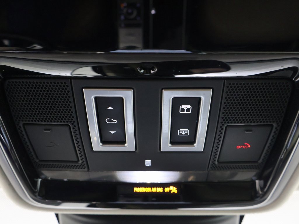 Used 2020 Land Rover Range Rover HSE image 7