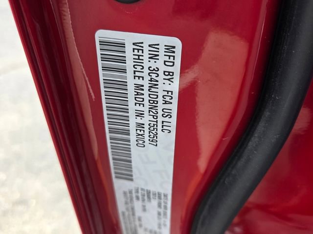 Used 2023 Jeep Compass Latitude image 18