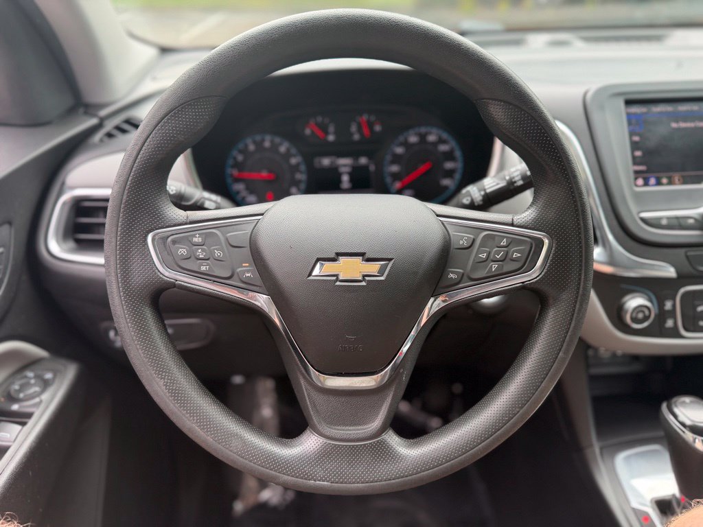Used 2020 Chevrolet Equinox LS FWD image 23