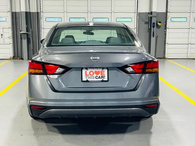 Used 2025 Nissan Altima 2.5 S FWD image 16