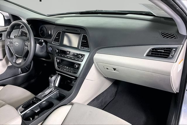 Used 2017 Hyundai Sonata SE FWD image 23