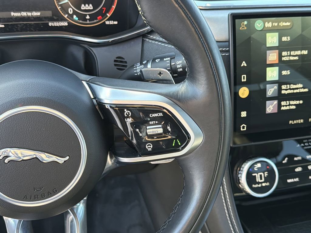 Used 2025 Jaguar F-PACE R-Dynamic S image 28