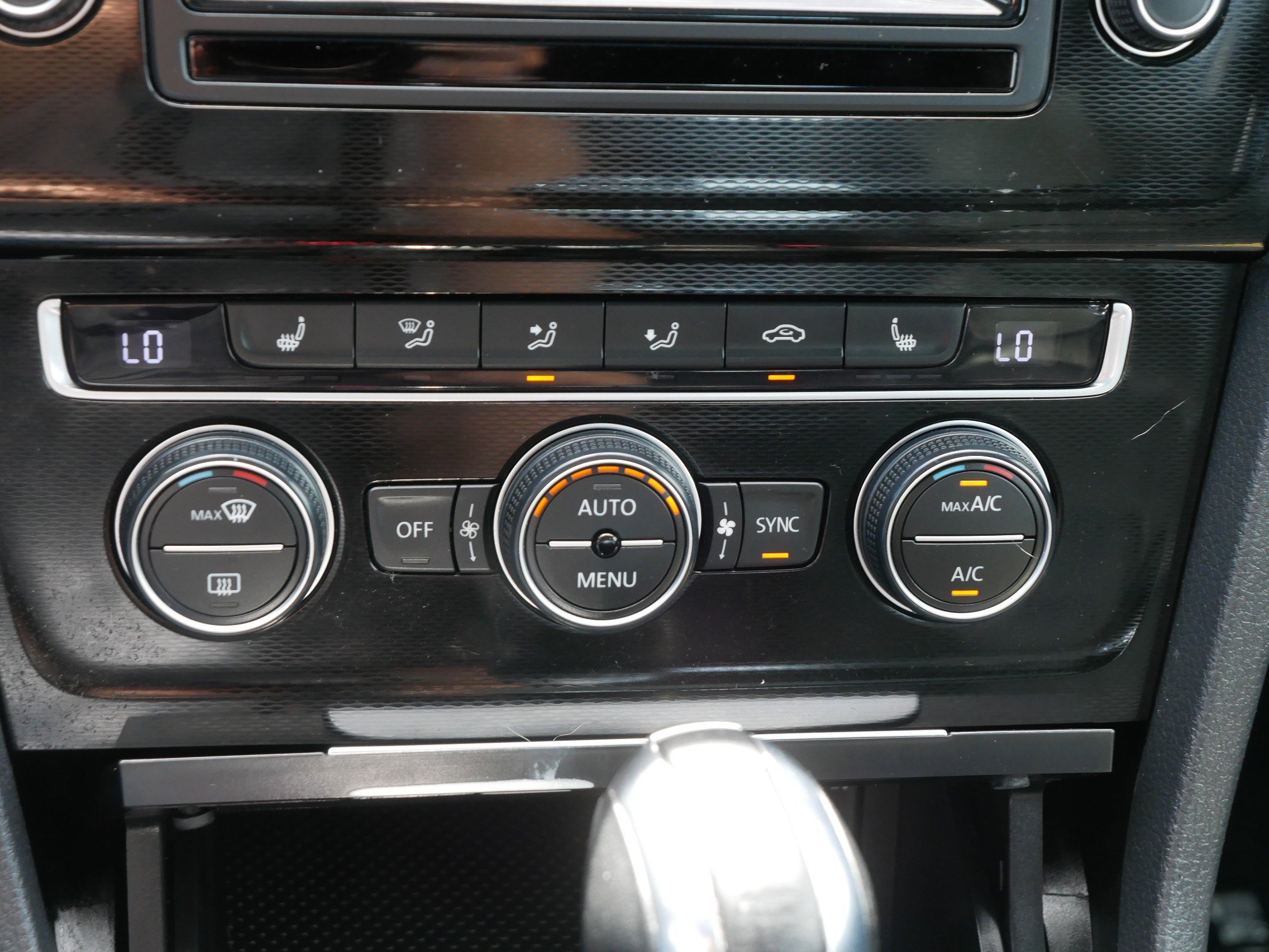 Used 2015 Volkswagen GTI S FWD image 23