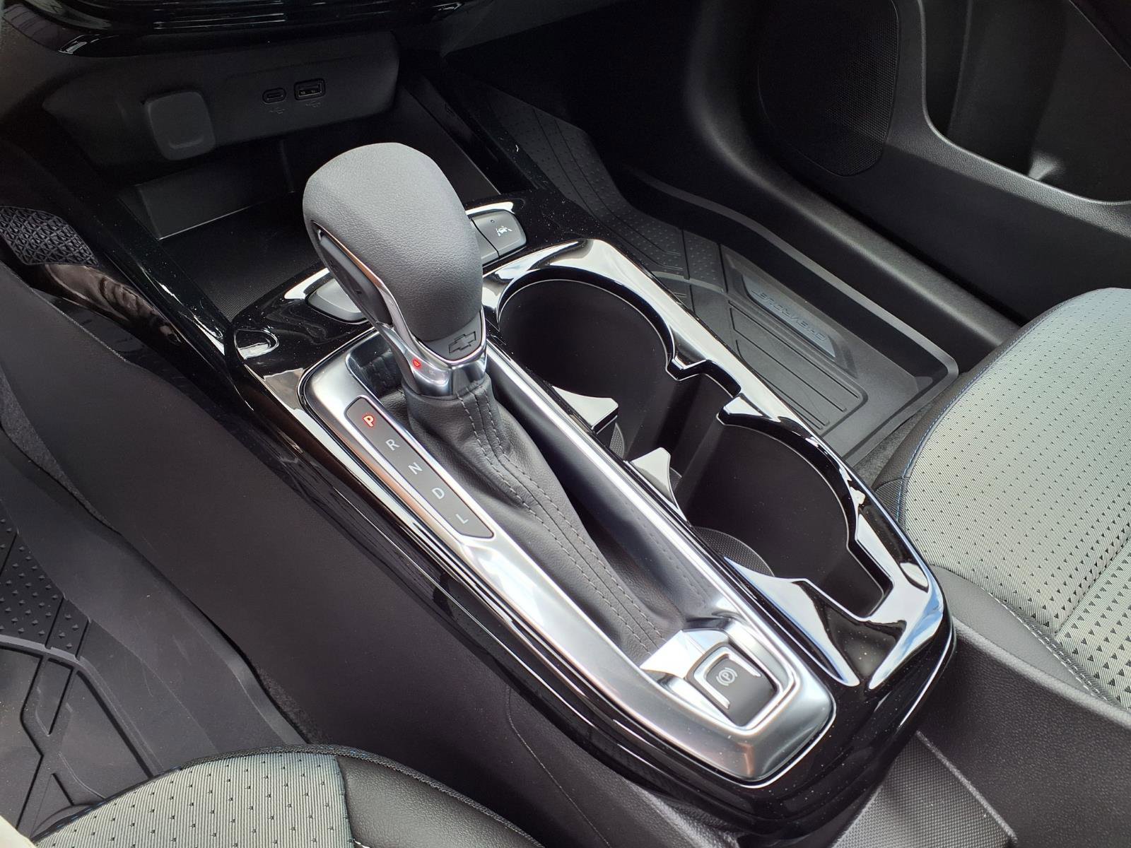 New 2026 Chevrolet Trax LT w/ Driver Confidence Package FWD image 11