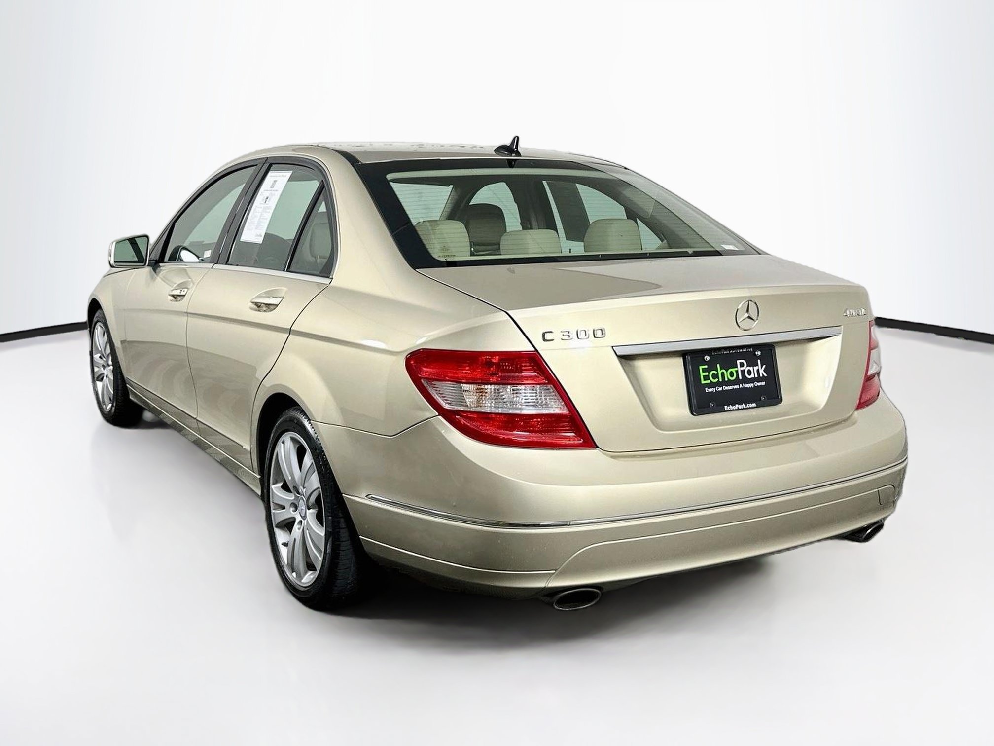 Used 2010 Mercedes-Benz C 300 4MATIC Sedan image 5